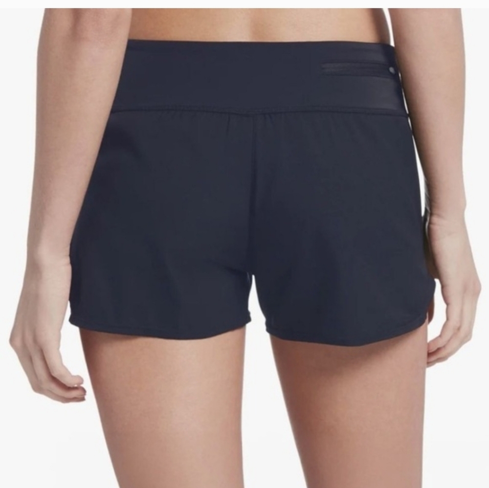 Women's Nike Navy Blue Athletic Shorts Large - Picture 3 of 7